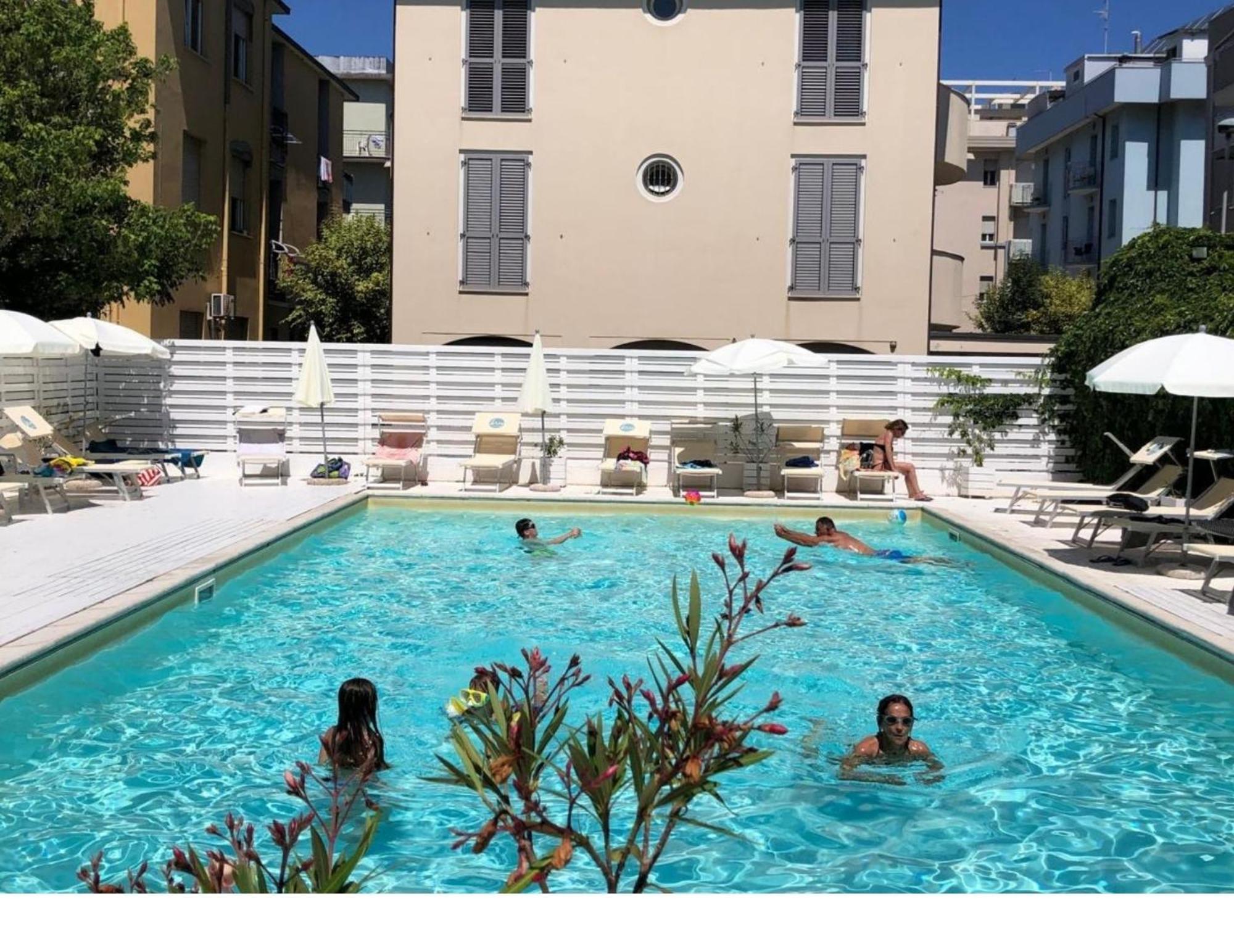 Hotel Villa Del Parco Rimini Exterior foto